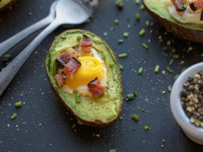 Cloverdale Bacon Baked Egg in Avocado